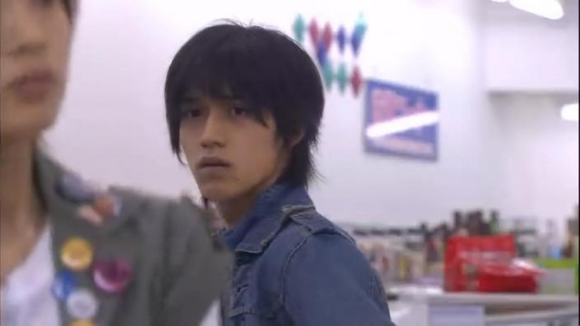 Dikkat Edin fotoğrafı