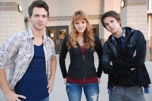 Karanlığın Altında Fotoğrafı