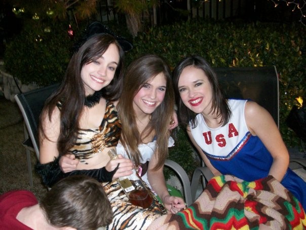 The High Schooler's Guide To College Parties fotoğrafı