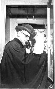 O Homem Da Capa Preta fotoğrafı