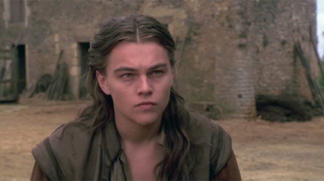 Demir Maskeli Adam Fotoğrafı