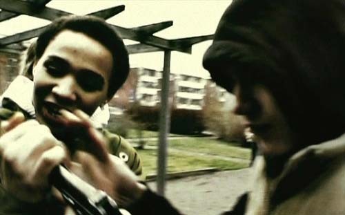 7x: Lika Barn Leka Bäst Fotoğrafı