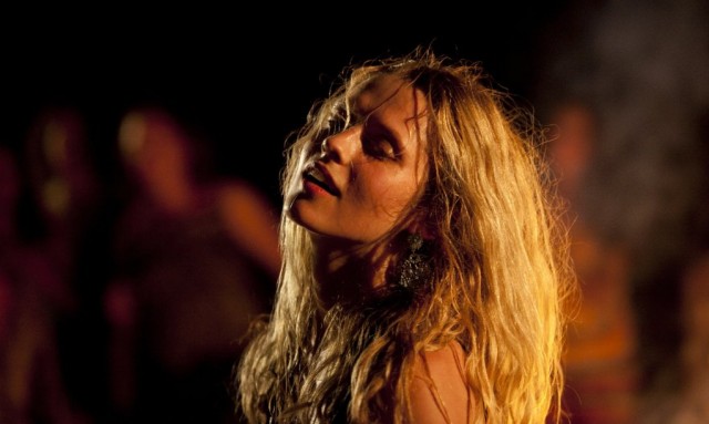 Keşke Burada Olsan Fotoğrafı