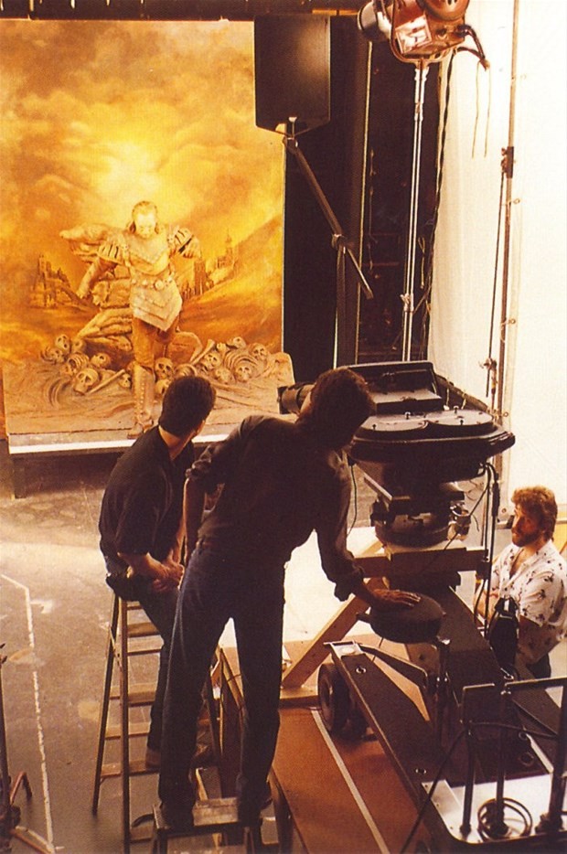 Çıplak Silah fotoğrafı