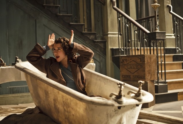 Upstairs Downstairs Fotoğrafı