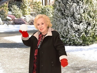 Call Me Mrs. Miracle fotoğrafı