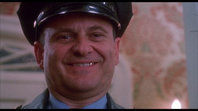 Evde Tek Başına Fotoğrafı