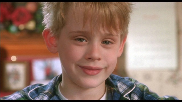 Evde Tek Başına Fotoğrafı