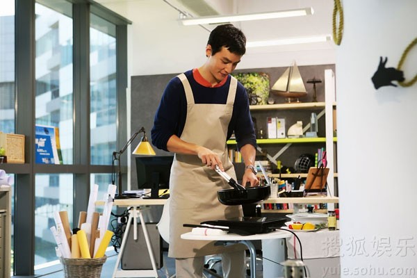 Don't Go Breaking My Heart fotoğrafı