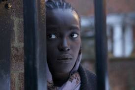 I Am Slave Fotoğrafı