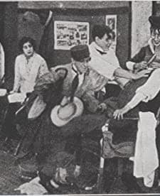 Close-cropped Clippings (1915) afişi