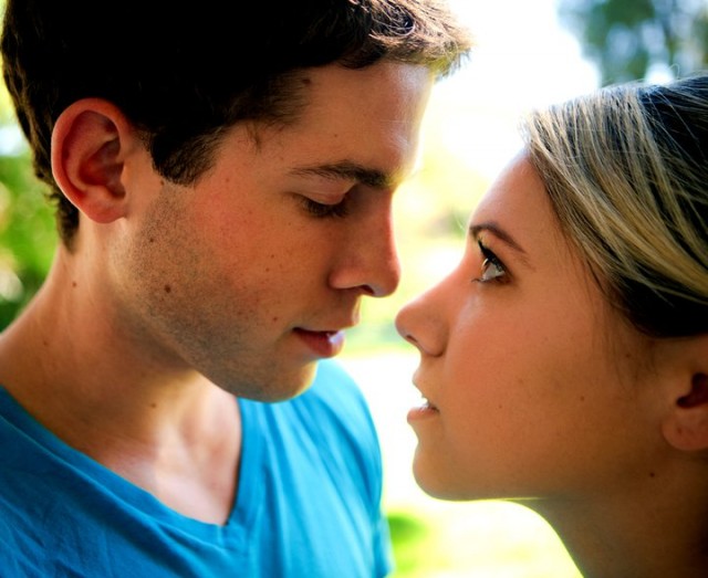 Mother's Red Dress Fotoğrafı