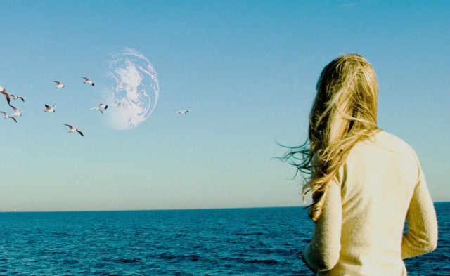 Another Earth Fotoğrafı