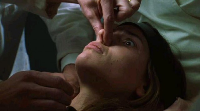 Demir Çeneli Melekler Fotoğrafı