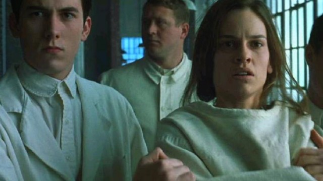 Demir Çeneli Melekler Fotoğrafı