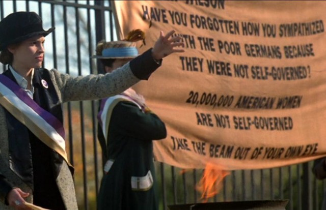Demir Çeneli Melekler Fotoğrafı