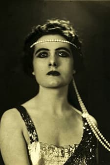 La Femme D'une Nuit (1930) afişi