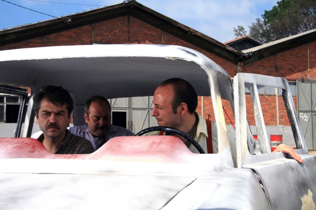 Devrim Arabaları Fotoğrafı