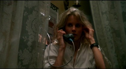 Kırmızı Pabuçlu Adam Fotoğrafı