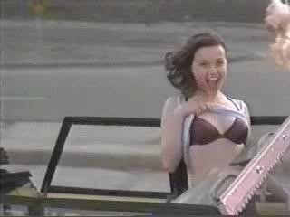 Overnight Delivery Fotoğrafı