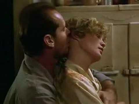 Postacı Kapıyı İki Kere Çalar Fotoğrafı