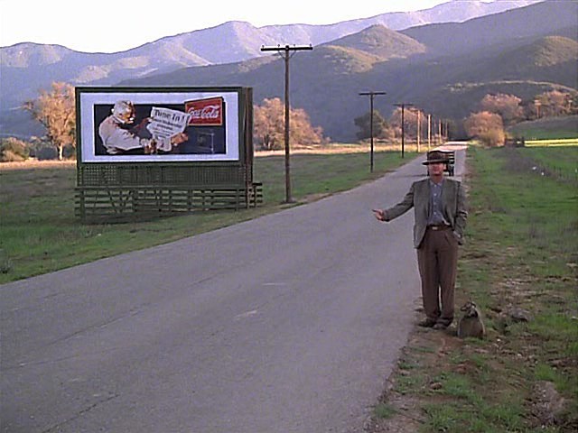 Postacı Kapıyı İki Kere Çalar Fotoğrafı