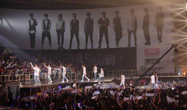 Supershow 3 3d Fotoğrafı