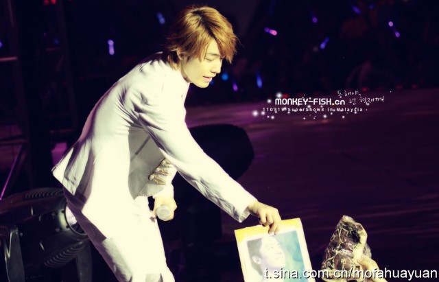 Supershow 3 3d Fotoğrafı