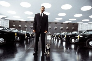 Siyah Giyen Adamlar 2 Fotoğrafı