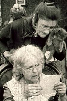 The Topsy Turvy Twins (1917) afişi