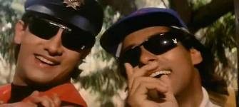 Andaz Apna Apna Fotoğrafı