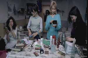 4 Ay, 3 Hafta, 2 Gün Fotoğrafı