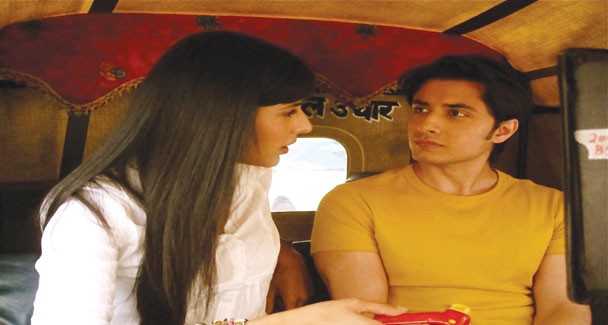 Mere Brother Ki Dulhan Fotoğrafı