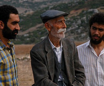 Öfkeli Çılgınlık Karamsar Çile fotoğrafı