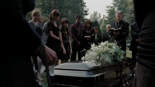 Davetsiz Fotoğrafı