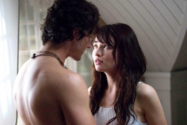 Davetsiz Fotoğrafı