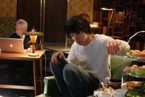 L: Change The World Fotoğrafı