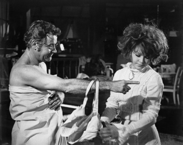 Kadın - Erkek Savaşı Fotoğrafı