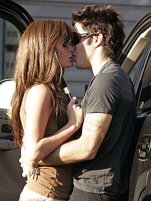 Bottoms Up fotoğrafı