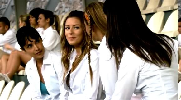 Ayakta Kal Fotoğrafı