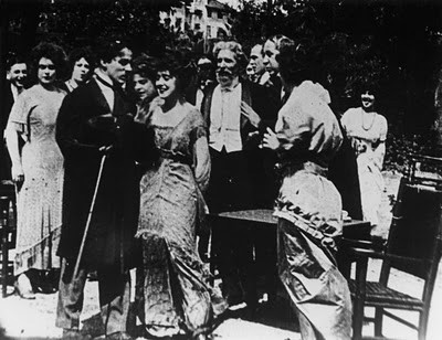 Caught in A Cabaret fotoğrafı