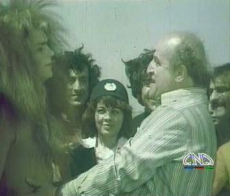 Aslan Evden Kaçtı fotoğrafı