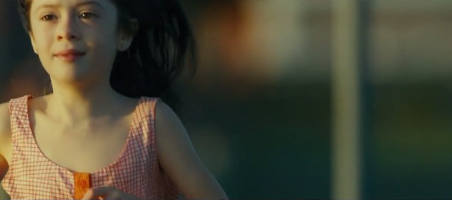 Arada Kalan fotoğrafı