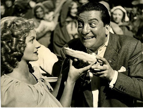 Cardboard Cavalier fotoğrafı