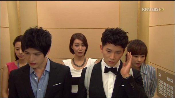 Protect the Boss Fotoğrafı