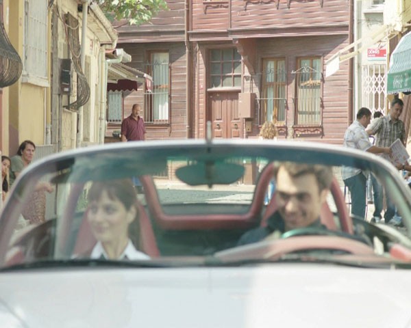 Bir Çocuk Sevdim Fotoğrafı