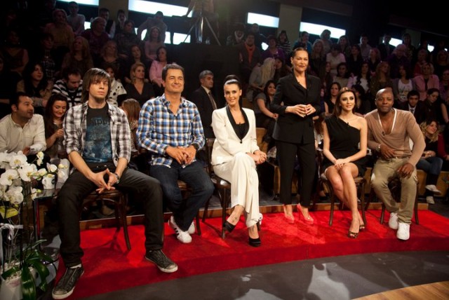 Hülya Avşar şov Fotoğrafı