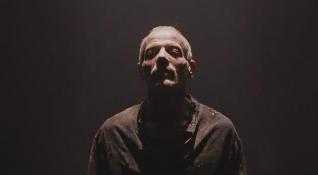 Walled In fotoğrafı