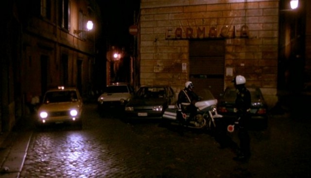 Dünyada Bir Gece fotoğrafı