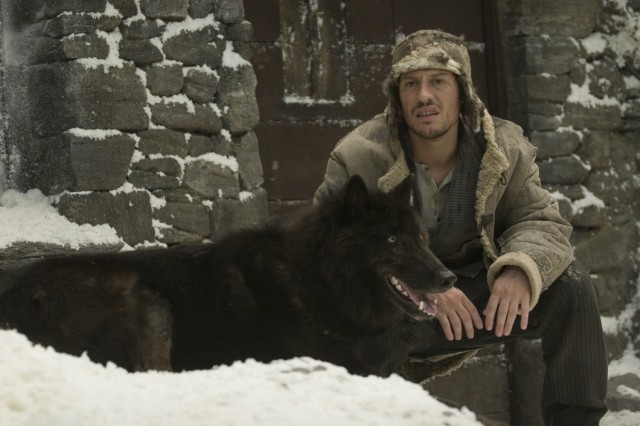 Bakire ile Kurtlar fotoğrafı